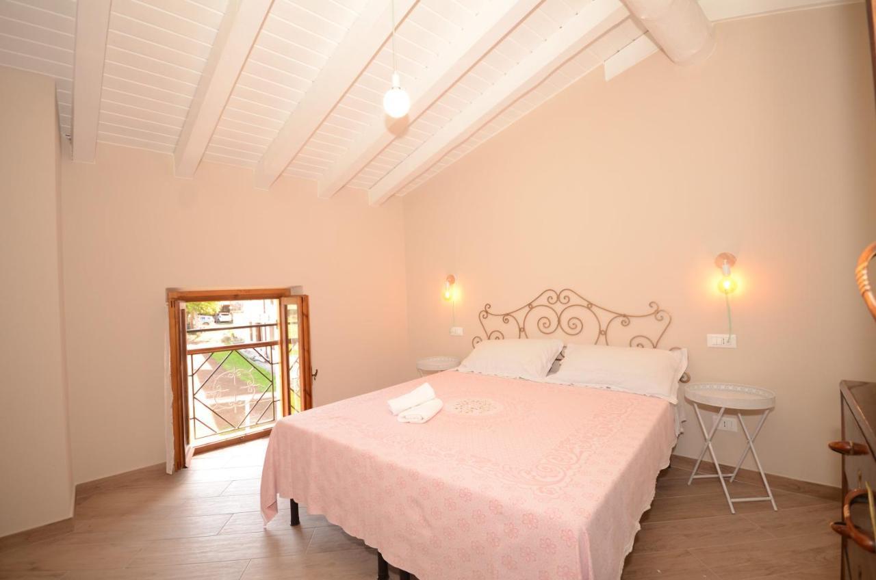 Corte Vezzola Bilocale Emma Puegnago sul Garda Exterior foto